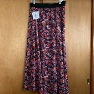 LulaRoe Lucy Skirt